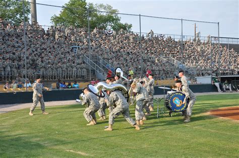 Columbia Blowfish host military appreciation night | Article | The ...