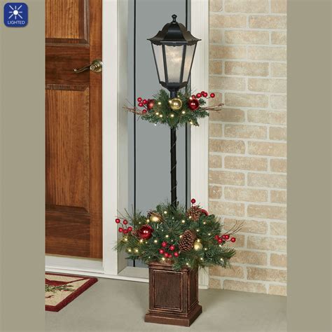 Outdoor Lamp Post Christmas Decorations | Christmas Day