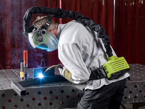 Shop e684 Welding Helmet | Auto Shade Genius | Optrel
