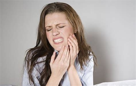 千万别小看牙龈出血，可能是大病的征兆！