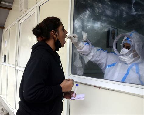 Indore: COVID-19 update, positivity rate jumps up with decrease in sampling