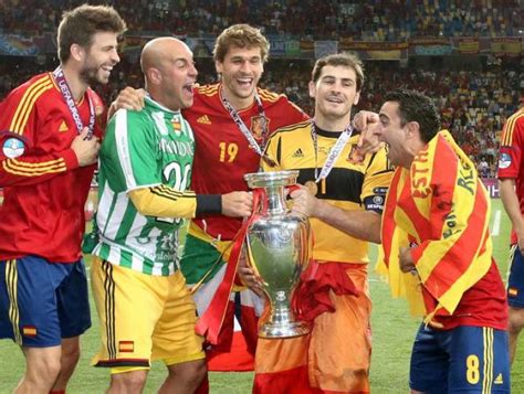 Las mejores imágenes de xavi con la selección