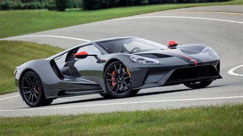2019 Ford GT adds lightweight Carbon Series, gets $50,000 price bump