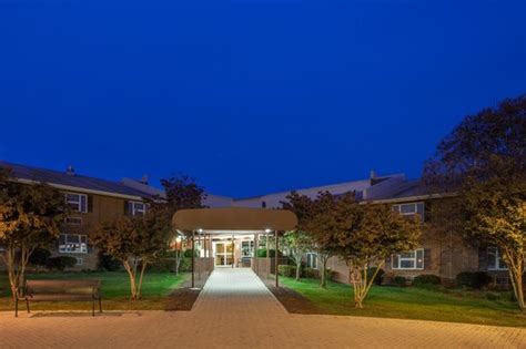 IHG ARMY HOTELS SWAN CREEK INN (Aberdeen) - Specialty Hotel Reviews ...