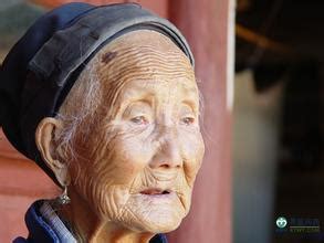 百岁老人十大长寿偏方秘诀养生习惯,世界最长寿老人117岁庆生照片(3)_99女性网