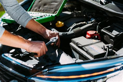 What Causes a Ticking Noise in Engine When Accelerating - My Car Makes Noise