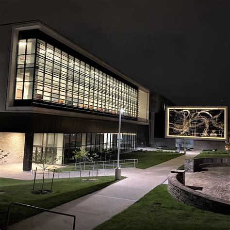 UMKC - Miller Nichols Library & Learning Center - SK Design