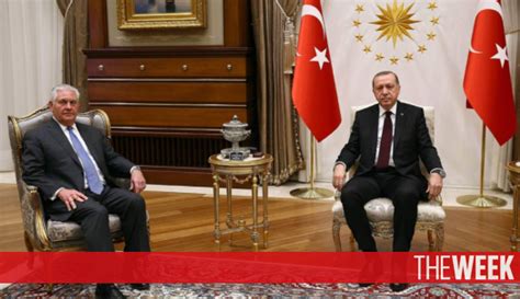 Tillerson breaks protocol, meets Erdogan without translator