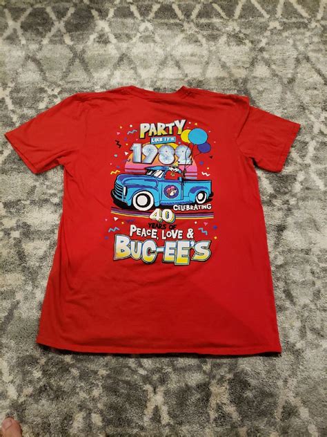Buc-ee's T-shirt 40th Anniversary Unisex Medium 1982-… - Gem