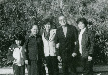 1980年沈醉香港探亲，仅留27天，给特务留话：苦海无边，岸在北京_腾讯新闻