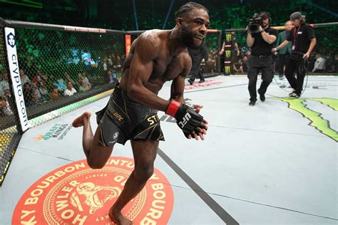 Sterling intends to insure the Evloev - Murphy fight – RingSide24