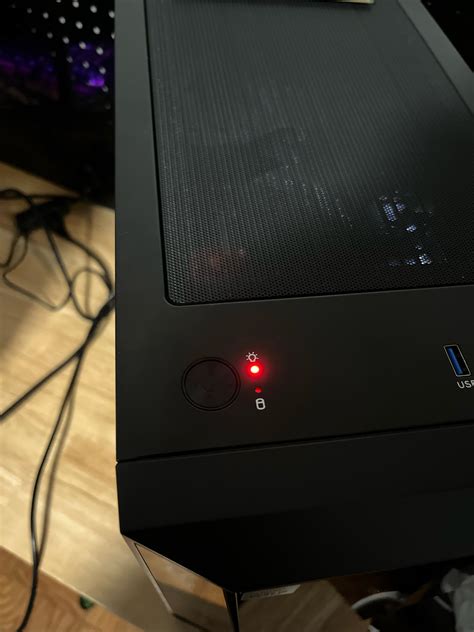 What dose this red light on my PC tower mean? : r/iBUYPOWER