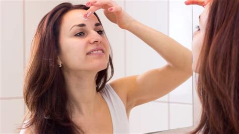 थ्रेडिंग के बाद दाने क्यों निकलते हैं? जानें कारण और बचाव के तरीके ...