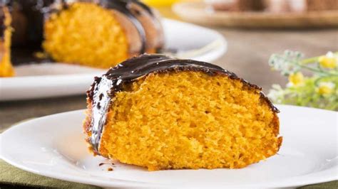 Delicioso bolo de cenoura fit: a receita que vai te surpreender