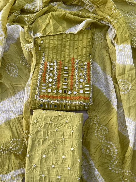 Premium Hand Bandhani Thread & Mirror Work Jaam Cotton Suit Set ...