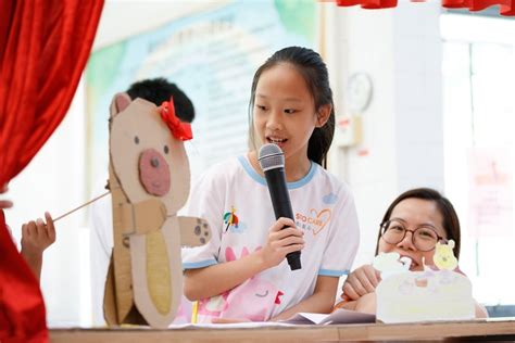 Paper Puppet Show 的图像结果