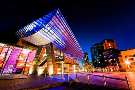 The Lowry in Manchester - See an Exciting Performance at the Famous ...