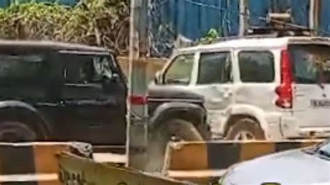 Road Rage Of SUVs: It's Mahindra Thar Vs Mahindra Scorpio On Gurugram ...