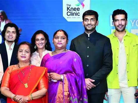 Mumbai gets a new robotic knee replacement centre - The Economic Times