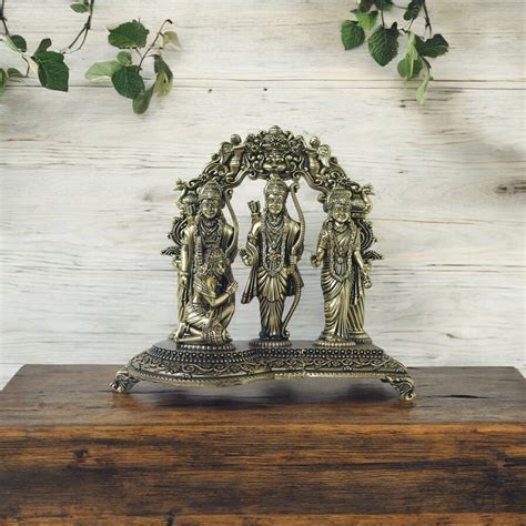 Buy Ashtadhatu Ram Darbar In Brass Finish by Satgurus Online – Satguru's
