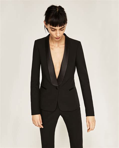 ZARA BLACK BLAZER WITH TUXEDO LAPEL | Tuxedo women, Womens tuxedo ...
