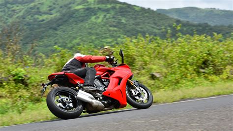 Ducati 939 Supersport 2017 S Bike Photos - Overdrive