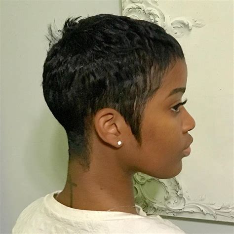 12 Edgy And Beautiful Pixie Cuts For Wavy Hair Ideas