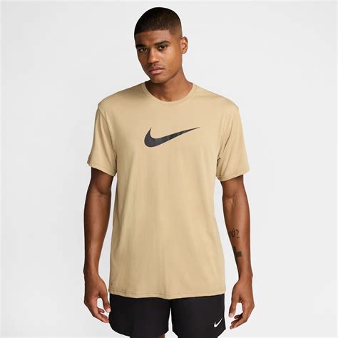 Short Sleeve. Nike.com