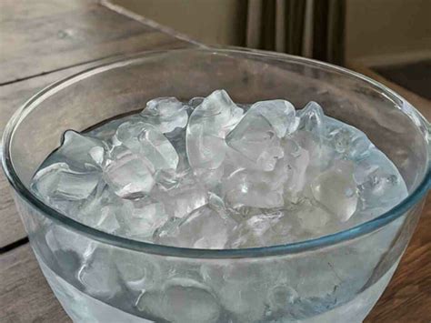 Can dipping your face in ice water make you look younger?