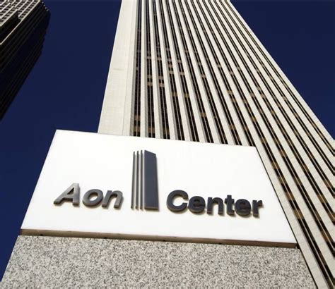 Aon Center - Data, Photos & Plans - WikiArquitectura