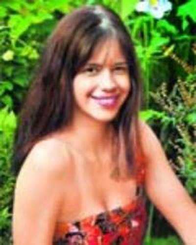 Kalki jumps off a bridge