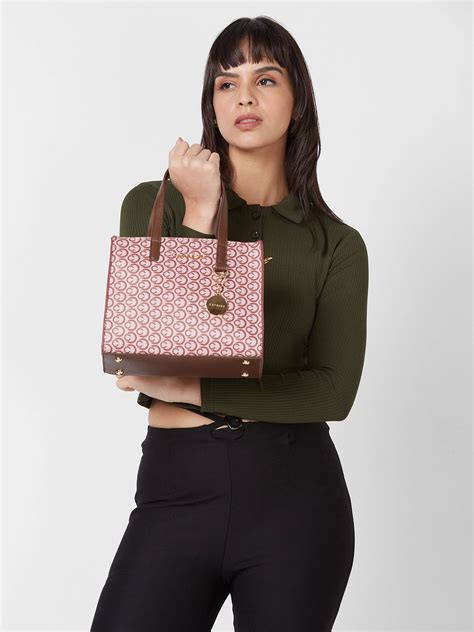 Buy Caprese Callie Satchel Medium Dark Pink @ Rs.1749 | Caprese Bags