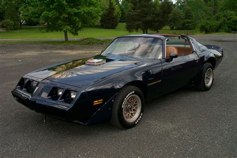 Pontiac Firebird: 1970-1981, 2nd generation - AmcarGuide.com