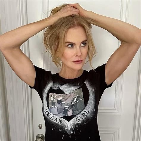 Nicole Kidman's Natural Curly Hair in Rare Family Photos - The ...