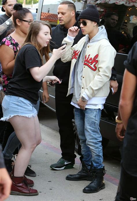 Justin Bieber de compras en Joyrich ~ Justin Bieber Noticias