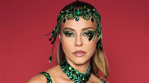 Paolla Oliveira exibe corpaço monumental em último ensaio técnico; confira