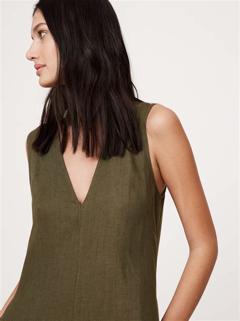 Linen V-Neck Maxi Dress | Banana Republic