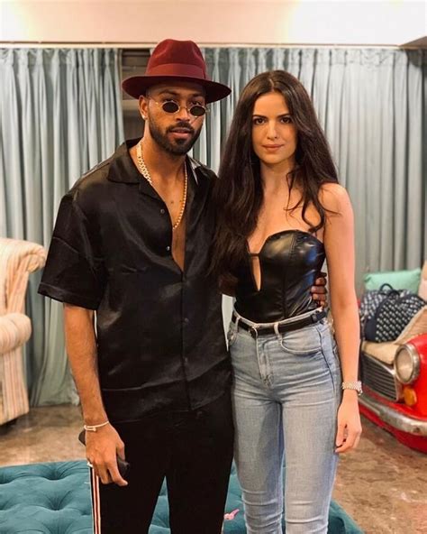The Biggest Lockdown News! Hardik Pandya And Natasa Stankovic Announce ...