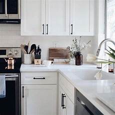 kitchen cabinet handle ideas top 70 best kitchen cabinet hardware ideas knob and pull designs kitchen cabinet handle ideas top 70 best kitchen cabinet hardware ideas knob and pull designs