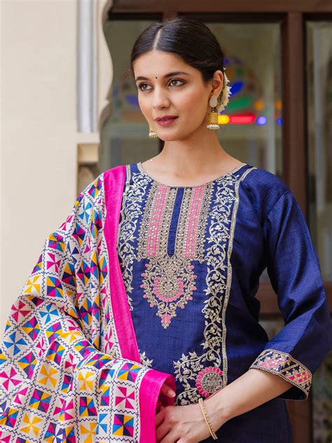Ethnic Wear - Buy Indian Ethnic Wear for Women Online at Vredevogel ...