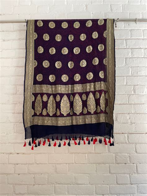 BANDHANI GEORGETTE DUPATTA WITH ZARI WORK – Bijoi