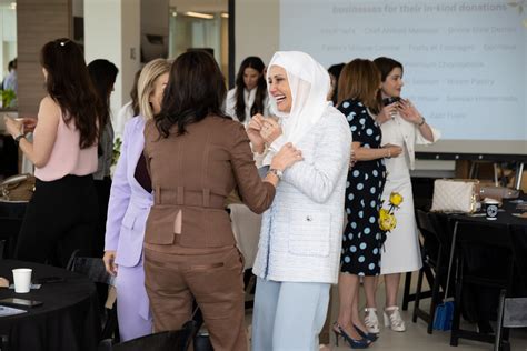 100 Arab American Women Who Care celebrate 10th anniversary, donate $10,000 to local organization