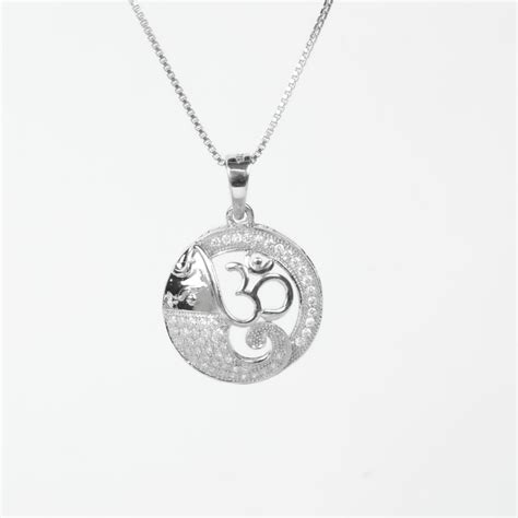 Om Ganesha Pendant – Silveronaire