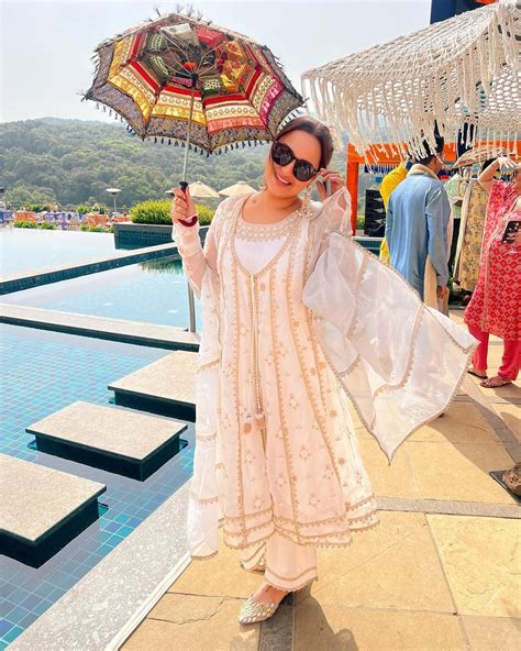 Sonakshi Sinha's off-white Mulmul anarkali is a seasonless wedding wear ...