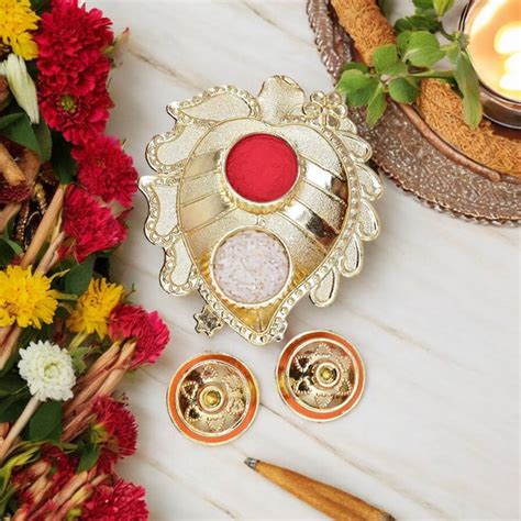 Decorative items for pooja thali Pooja thali,pooja platter,karvachauth ...