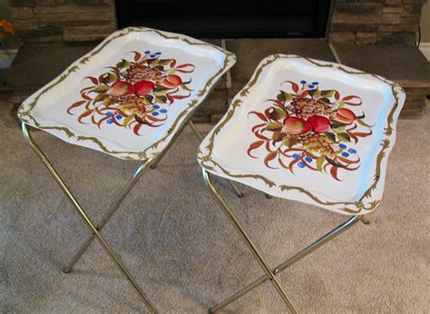 Retro Floral TV Tray Set - Vintage Mid Century Folding Tables