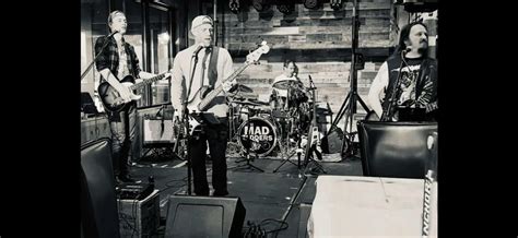 MadTadders at Island Bar, Island Bar & Grill, Fort Atkinson, 17 May ...
