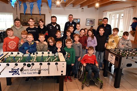 Spannendes Kickerturnier für Kinder