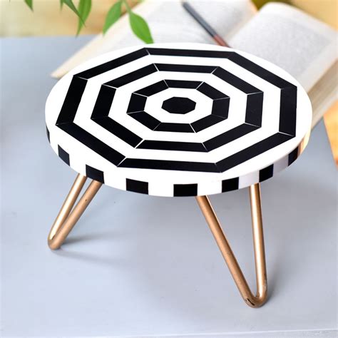 Black And White Geometric Wooden And resin Cake Stand With Iron Legs