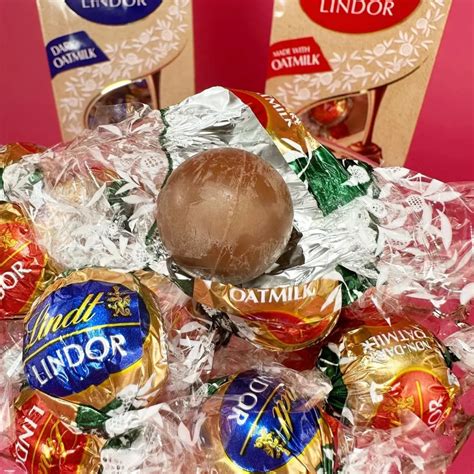 Lindt Lindor Non-Dairy Oat Milk Chocolate Truffles ...